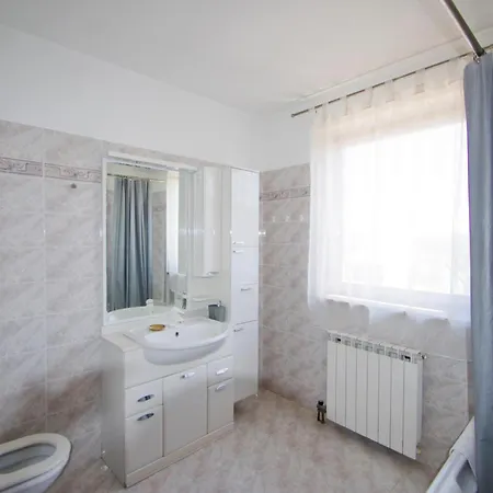 Leona Apartment Pula