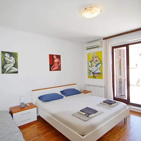 Leona Apartmán Pula