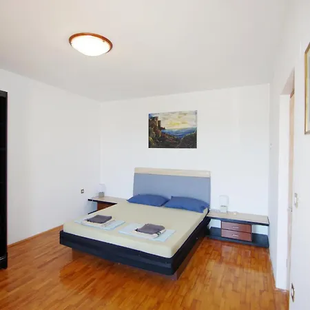Apartmán Leona *